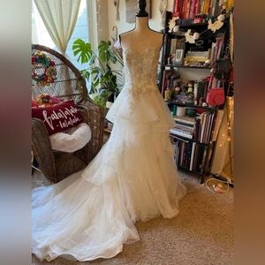 Disney Fairytale Weddings Alfred Angelo Belle 217 Wedding Dress